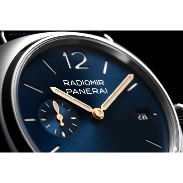 Panerai Radiomir Quaranta Watch 40mm PAM01571/PAM01572