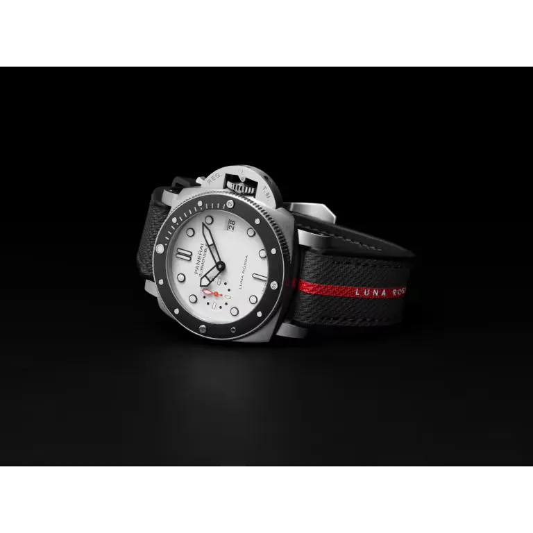 Panerai Submersible Luna Rossa Watch 42mm PAM01579
