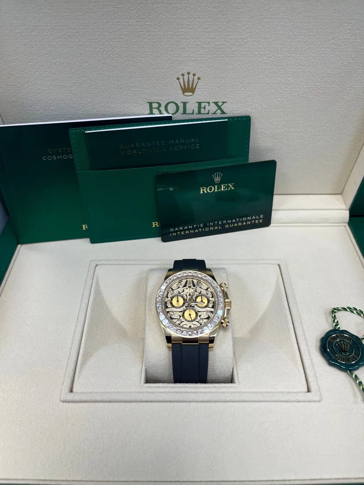Rolex Cosmograph Daytona Watch 40mm 116588TBR