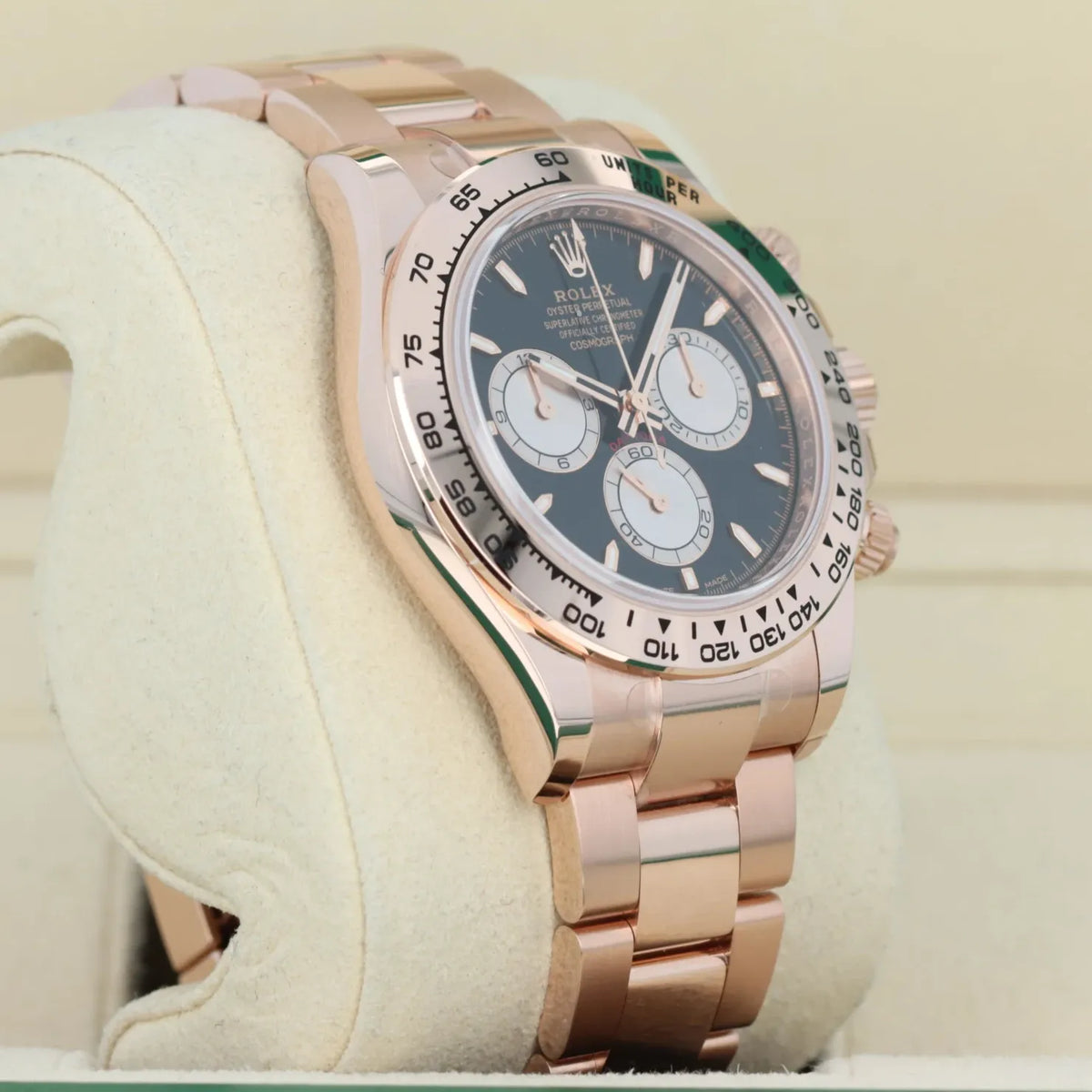 Rolex Cosmograph Daytona Watch 40mm m126505-0001