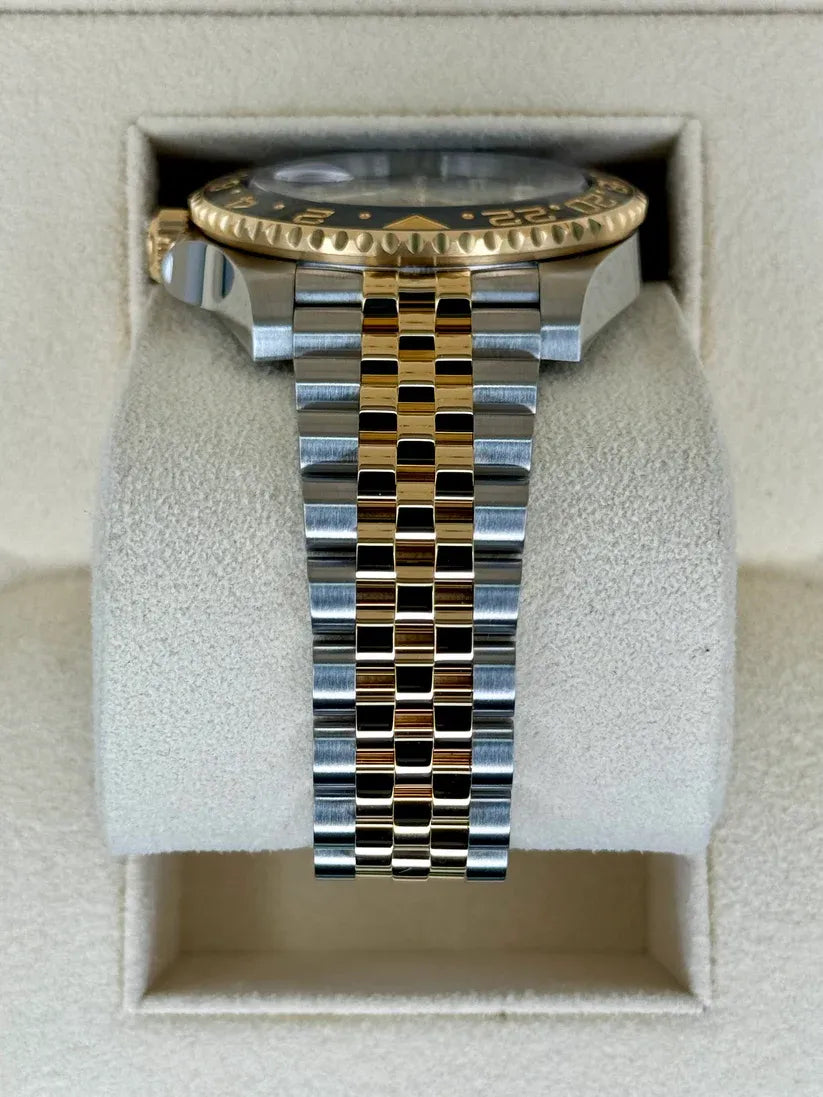 Rolex GMT-Master II Watch 40mm 126713GRNR