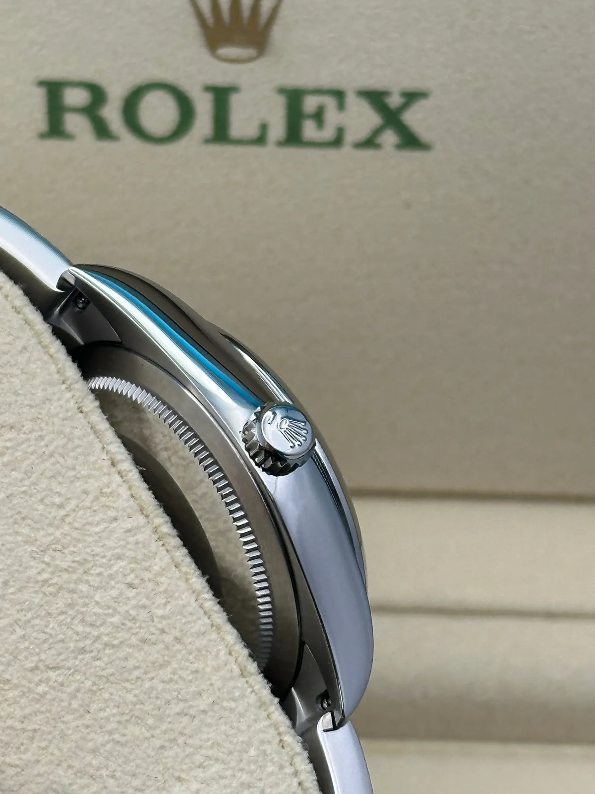 Rolex Oyster Perpetual Watch 34mm 124200-0009