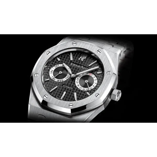 Audemars Piguet Royal Oak Day & Date Watch 39mm 26330ST.OO.1220ST.01