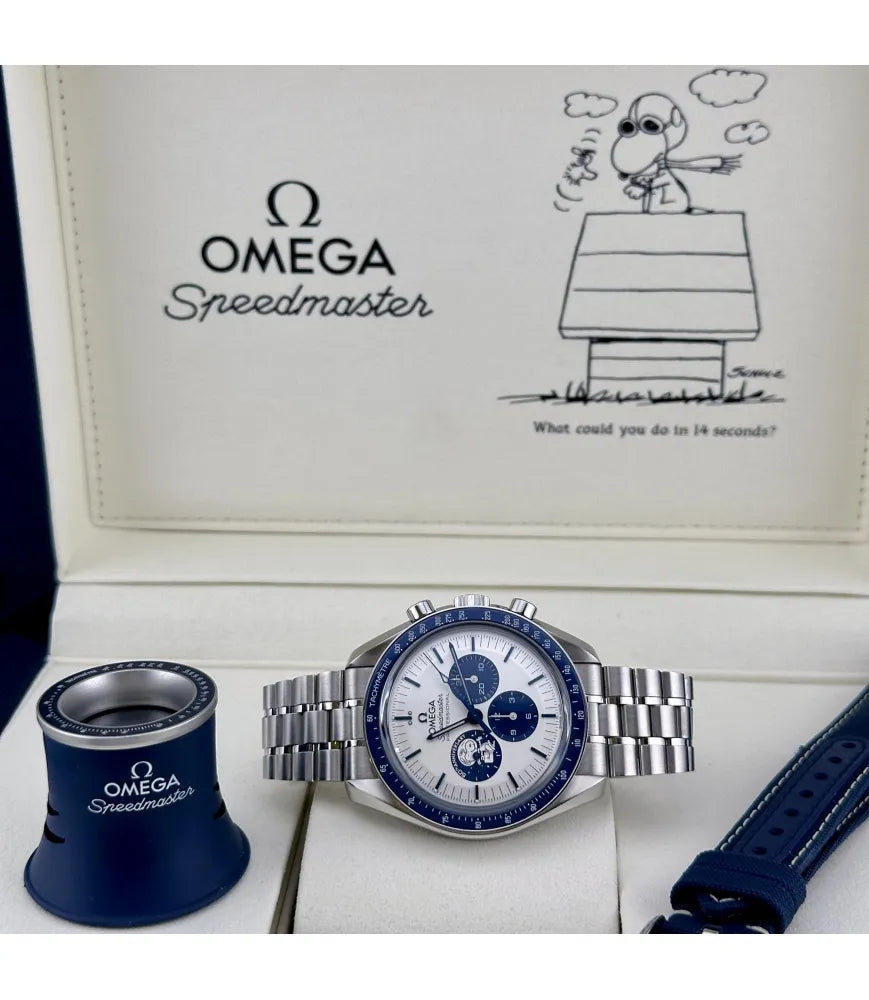Omega Speedmaster Silver Snoopy Award Watch 42mm 310.32.42.50.02.001