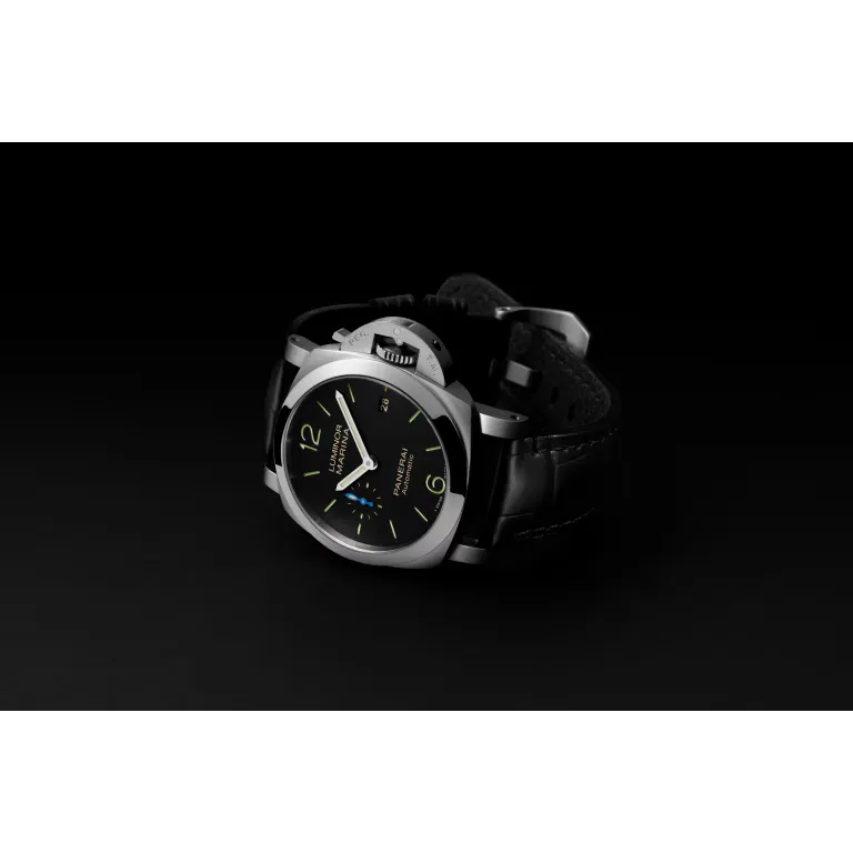 Panerai Luminor Quaranta Watch 40mm PAM01370
