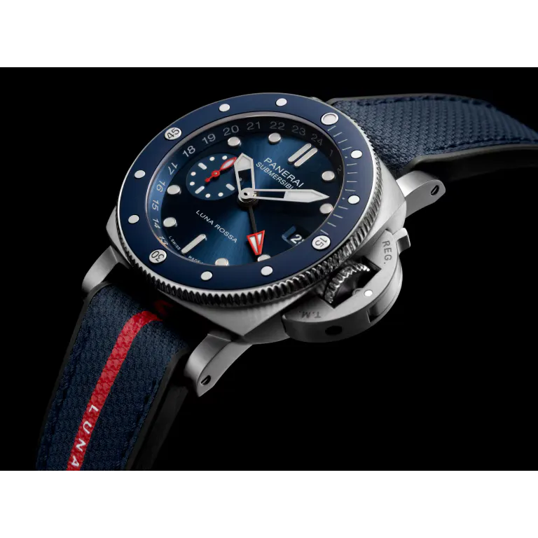 Panerai Submersible GMT Luna Rossa Watch 42mm PAM01507