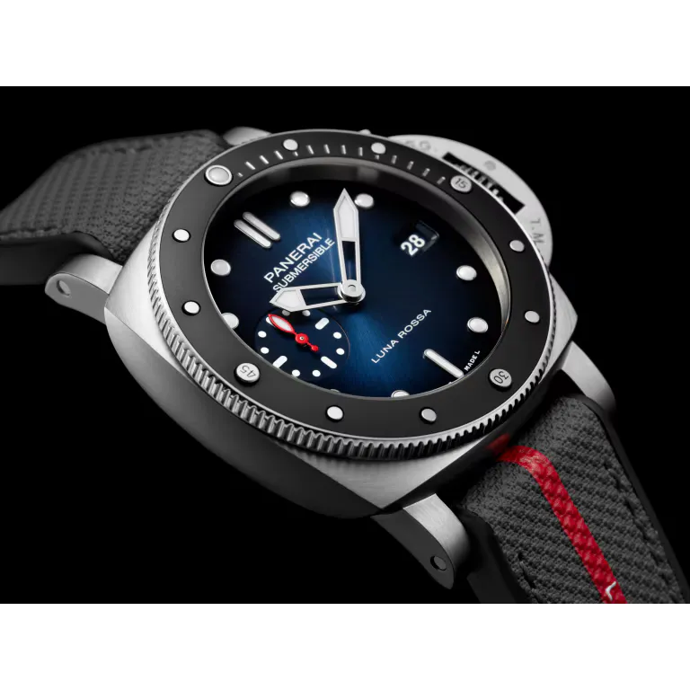 Panerai Submersible Luna Rossa Watch 42mm PAM01565