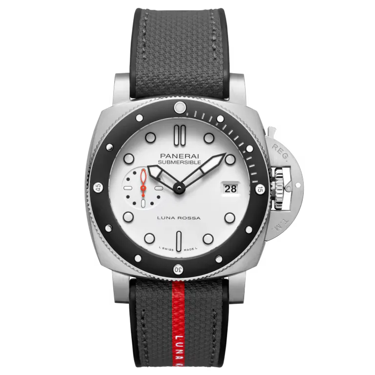 Panerai Submersible Luna Rossa Watch 42mm PAM01579
