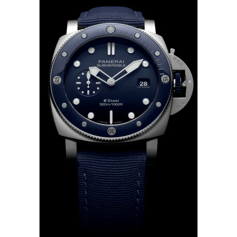 Panerai Submersible QuarantaQuattro Watch 44mm PAM01289