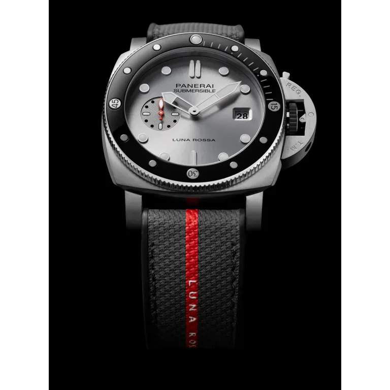 Panerai Submersible QuarantaQuattro Luna Rossa Watch 44mm PAM01681