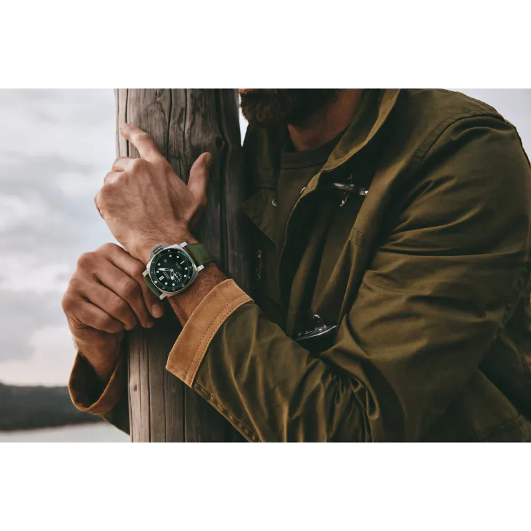 Panerai Submersible QuarantaQuattro Watch 44mm PAM01287
