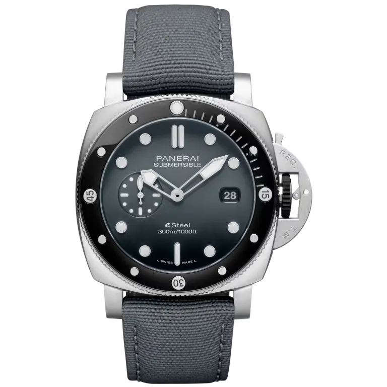 Panerai Submersible QuarantaQuattro Watch 44mm PAM01288
