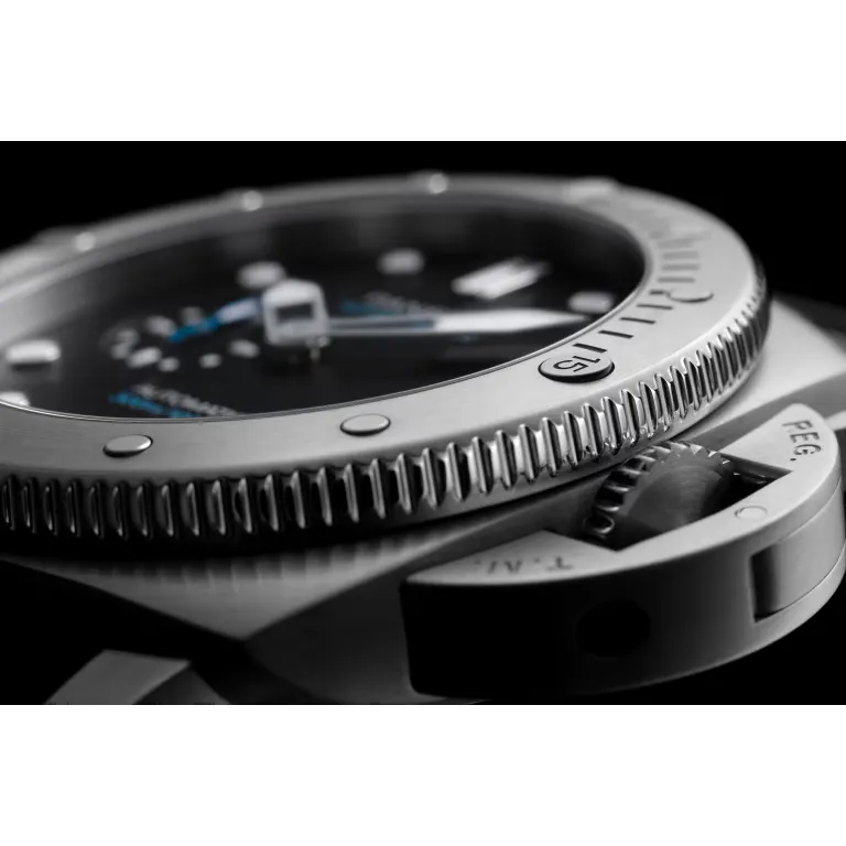 Panerai Submersible QuarantaQuattro Watch 44mm PAM01596