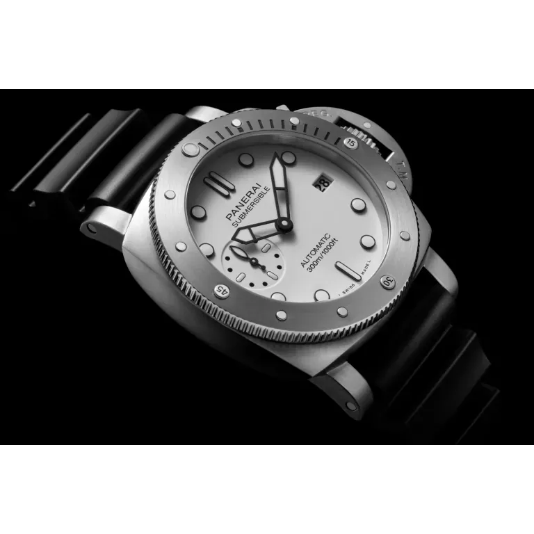 Panerai Submersible Watch 42mm PAM01590