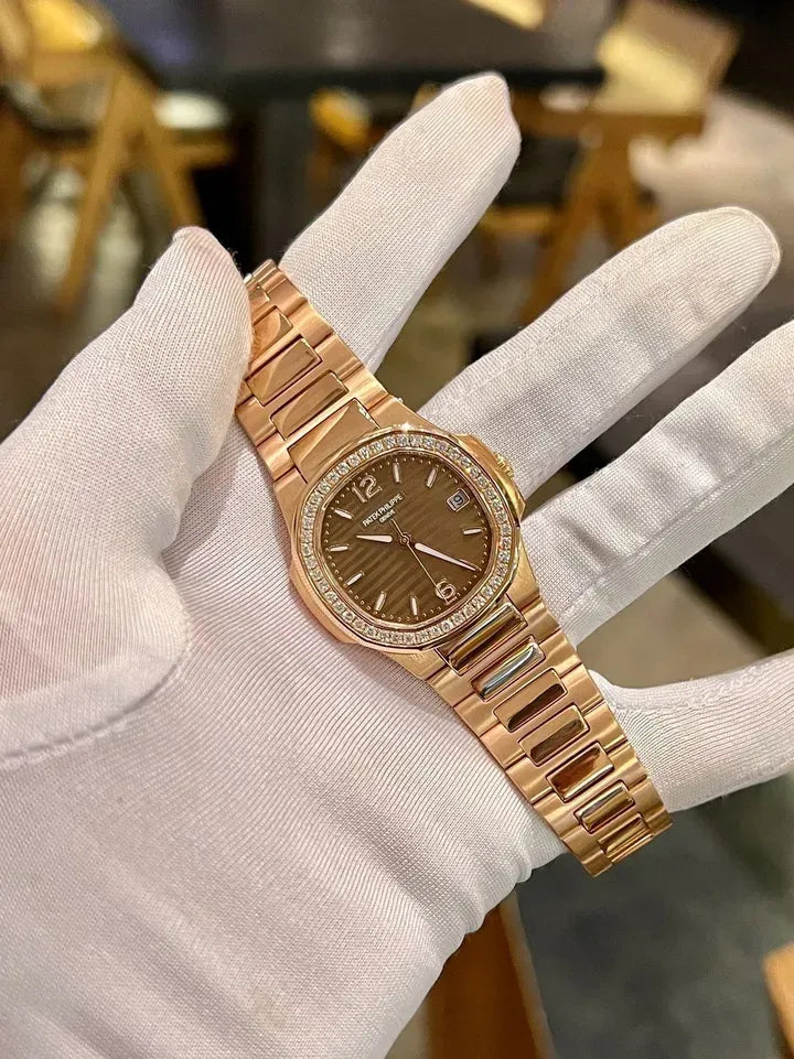 Patek Philippe Nautilus Watch 32mm 7010/1R-012