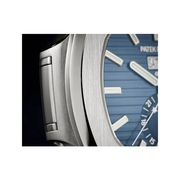 Patek Philippe Nautilus Watch 40.5mm 5726-1A-014