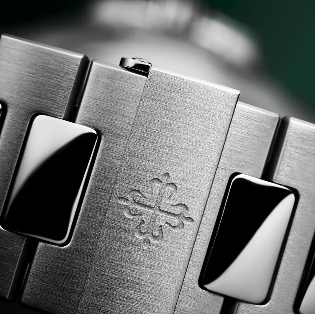 Patek Philippe Nautilus Watch 40mm 5711-1A-014