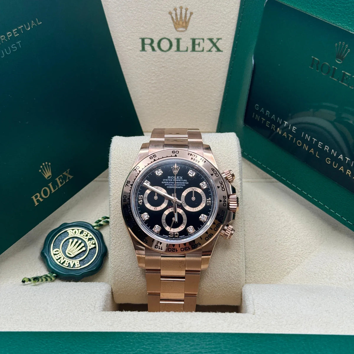 Rolex Cosmograph Daytona Watch 40mm m126505-0002