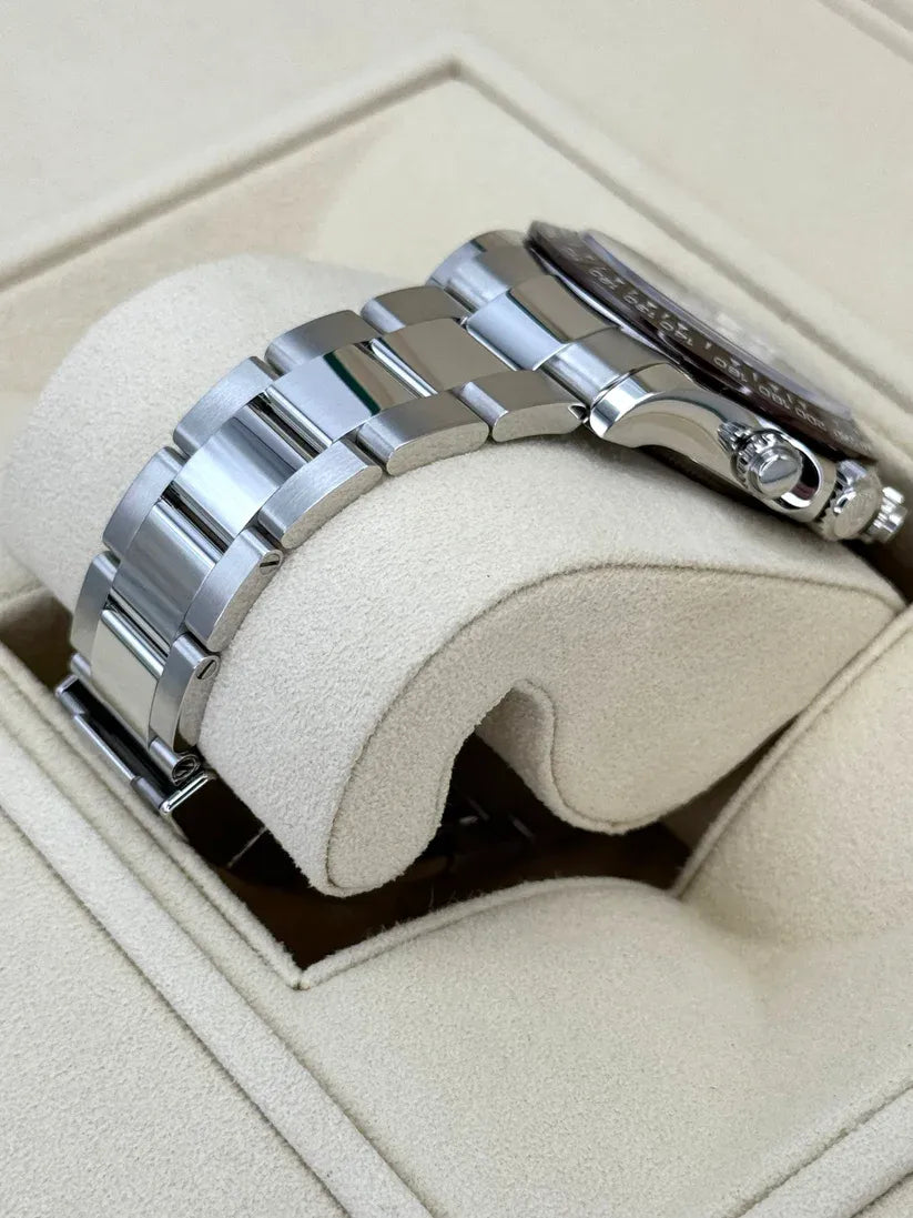 Rolex Cosmograph Daytona Watch 40mm m126506-0001