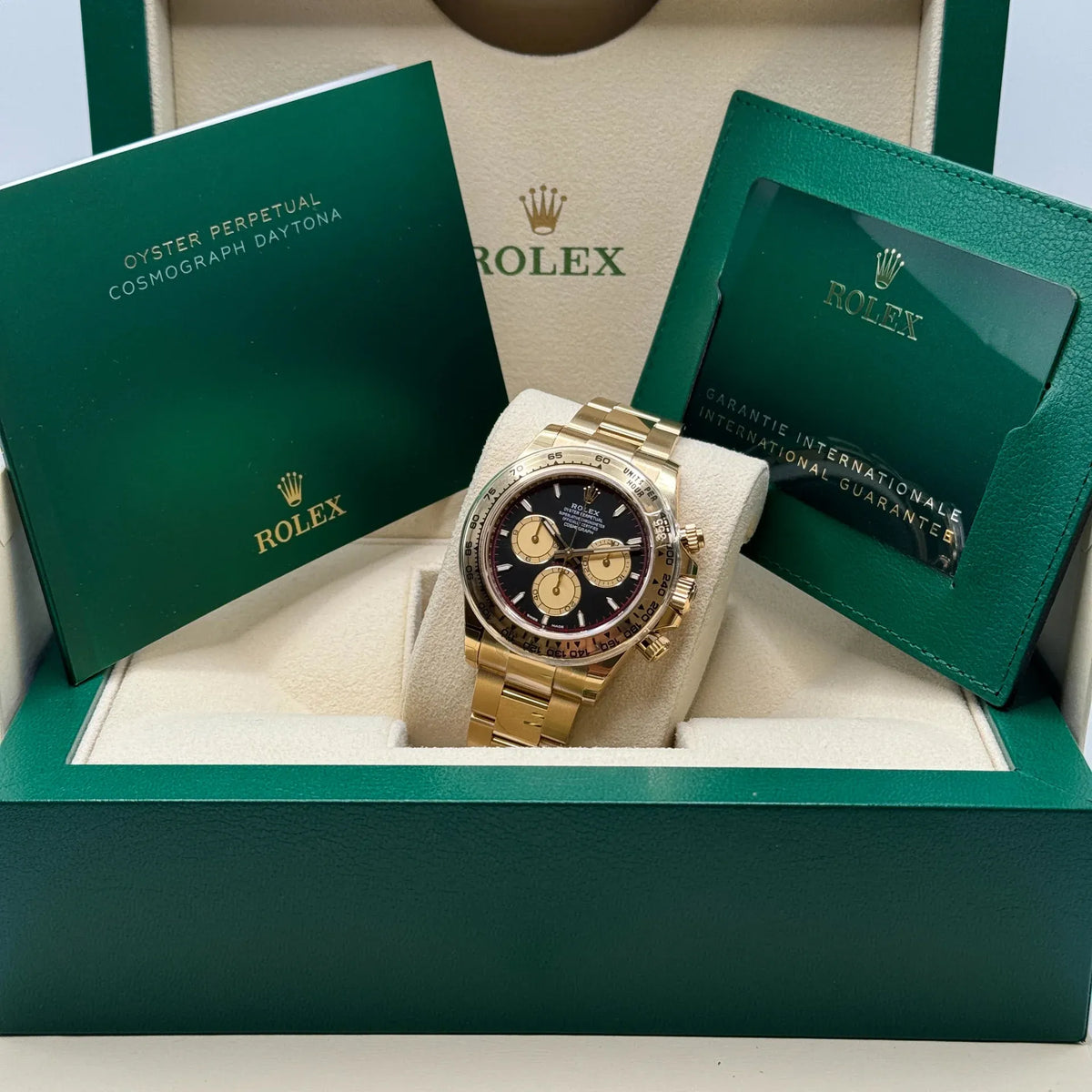 Rolex Cosmograph Daytona Watch 40mm m126508-0002