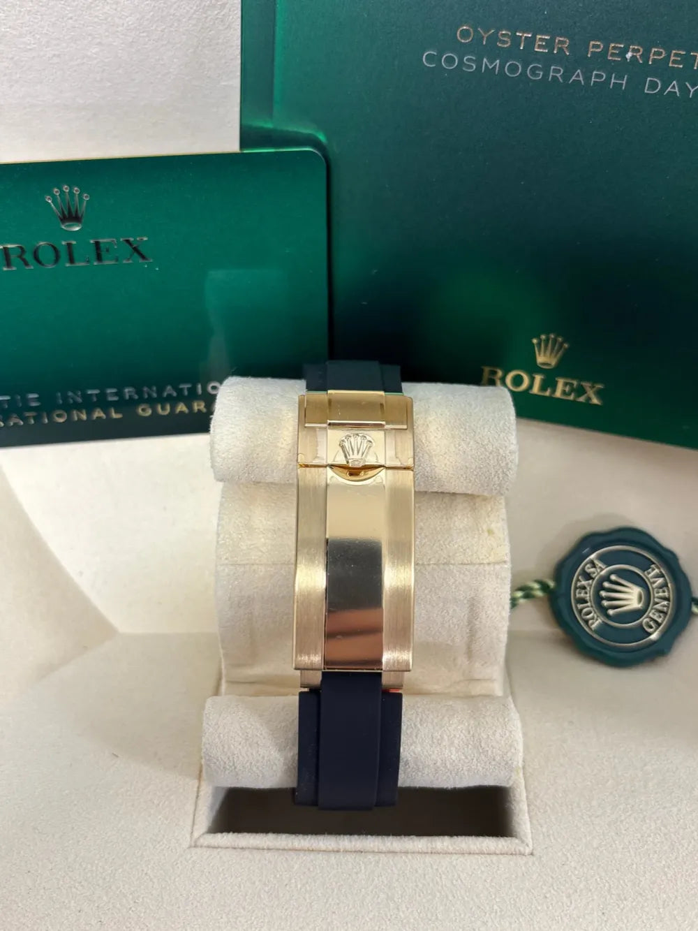 Rolex Cosmograph Daytona Watch 40mm m126518LN-0006