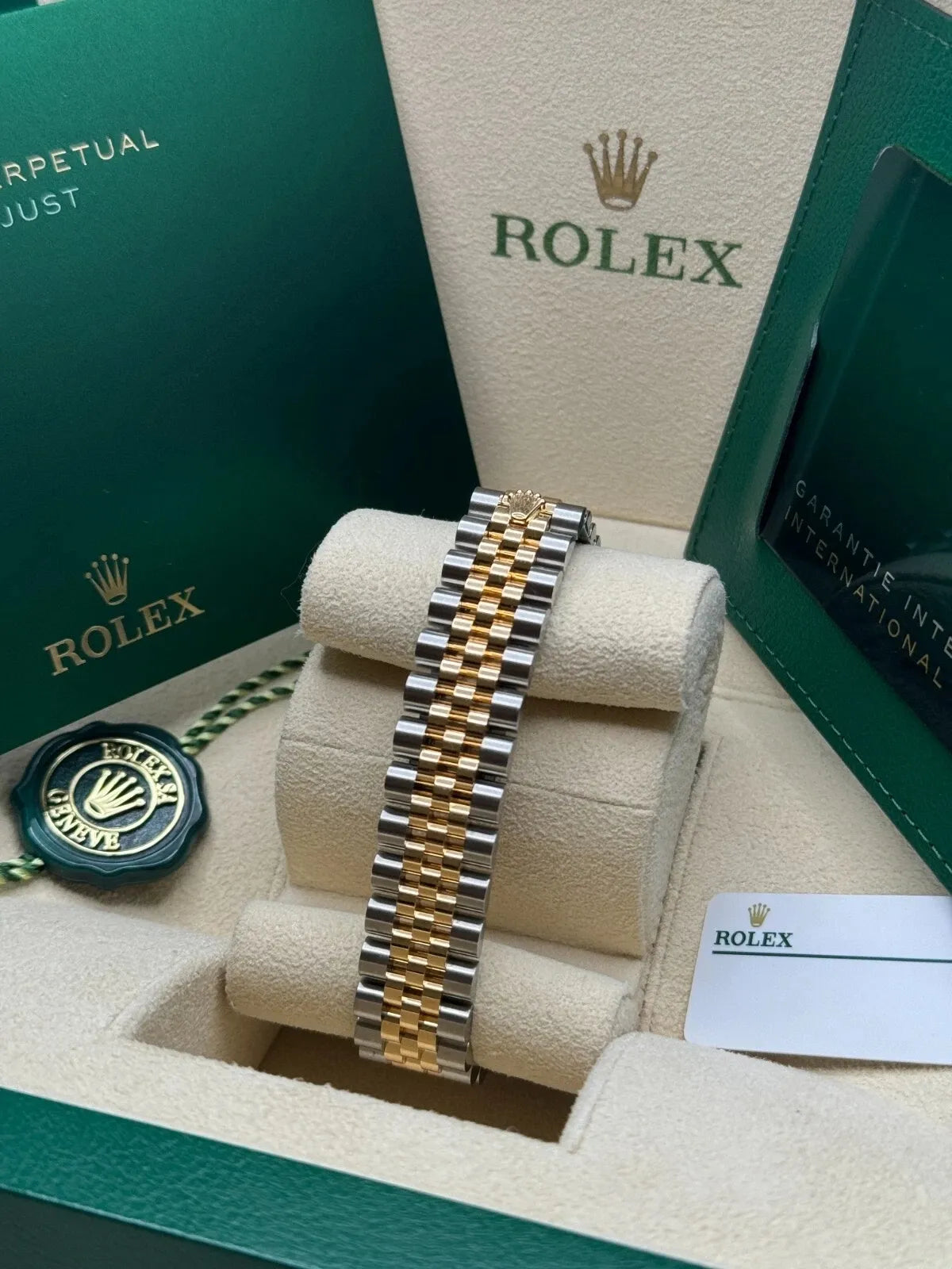 Rolex Datejust Watch 31mm 278273-0031/0032