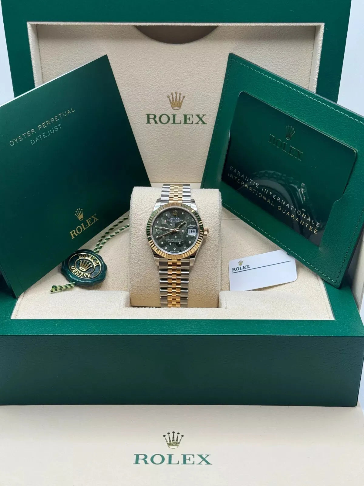 Rolex Datejust Watch 31mm 278273-0031/0032