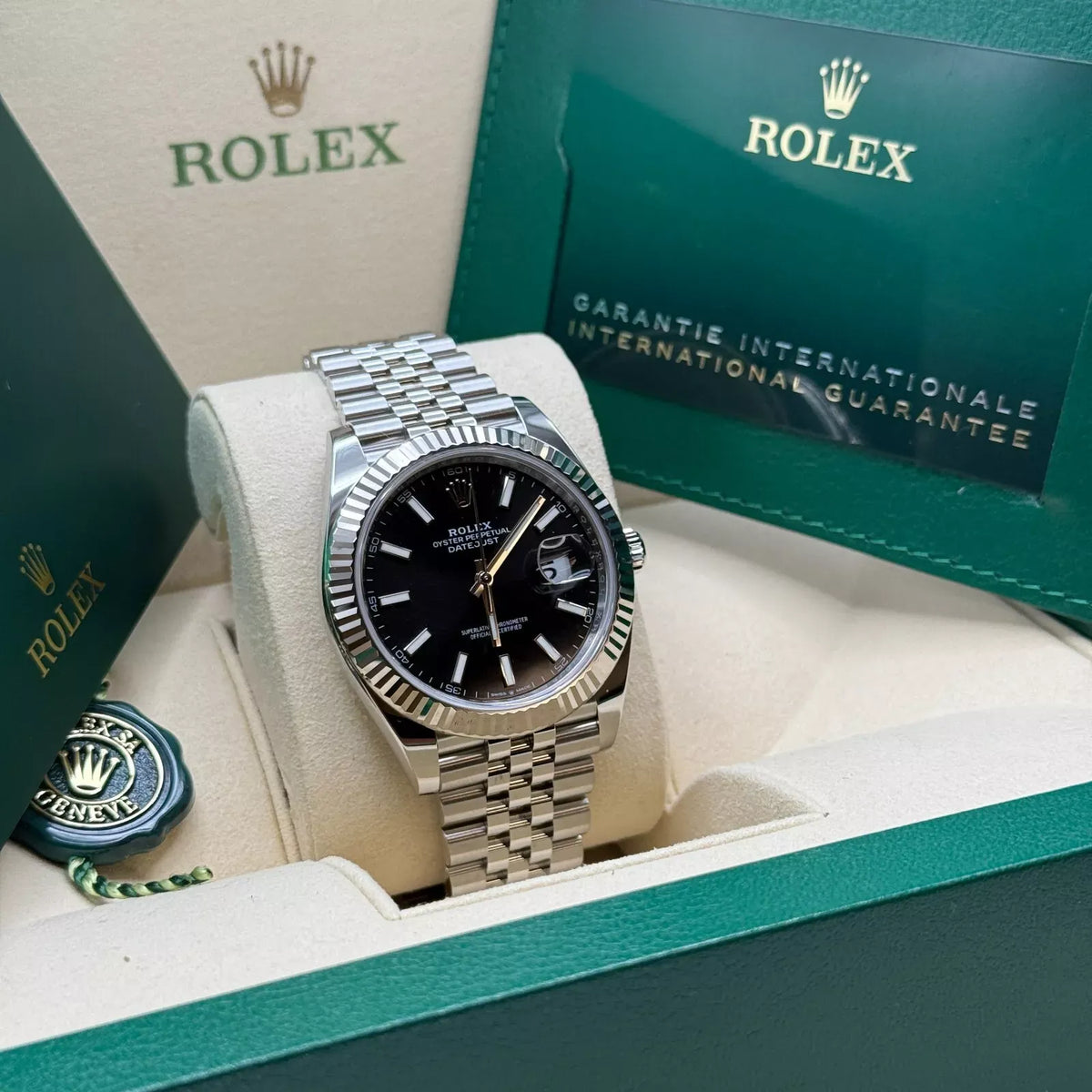 Rolex Datejust Watch 41mm 126334-0017/0018