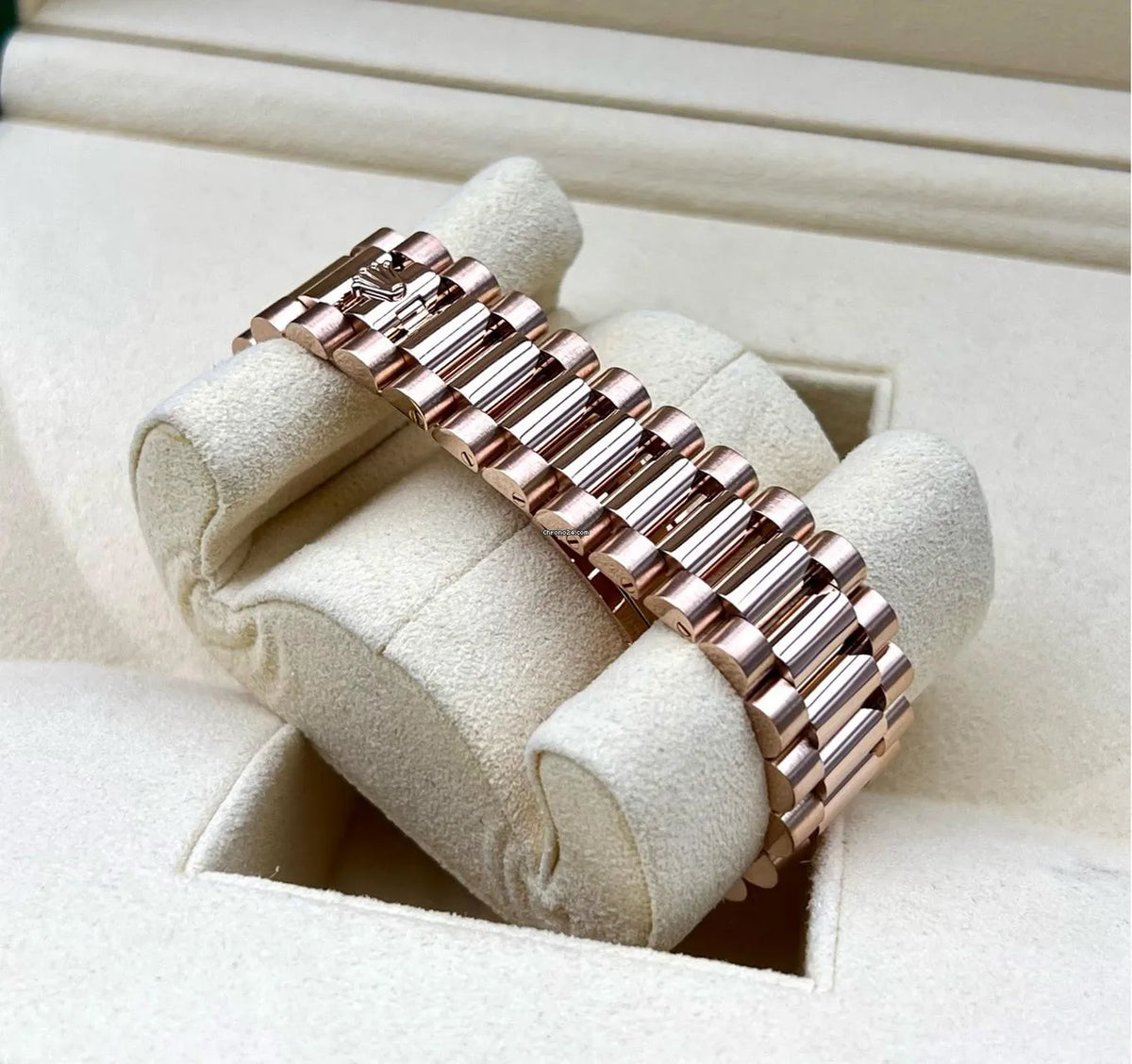 Rolex Day-Date Watch 36mm M128235-0039