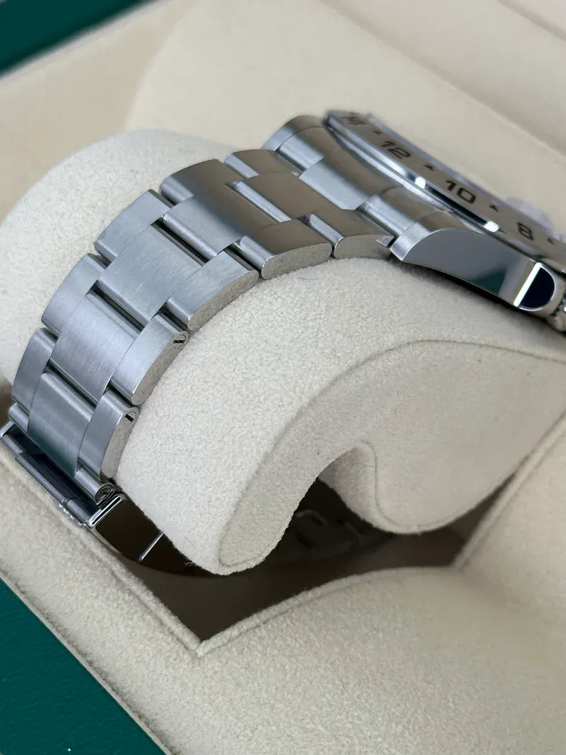 Rolex Explorer II Watch 42mm 226570