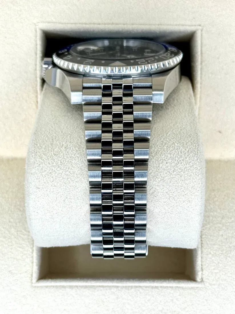 Rolex GMT-Master II Watch 40mm 126710blnr-0002
