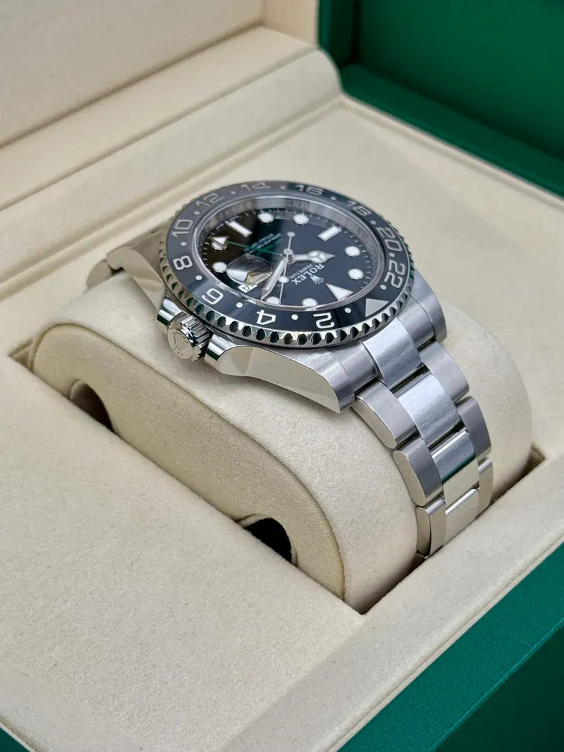 Rolex GMT-Master II Watch 40mm 126710GRNR-0004