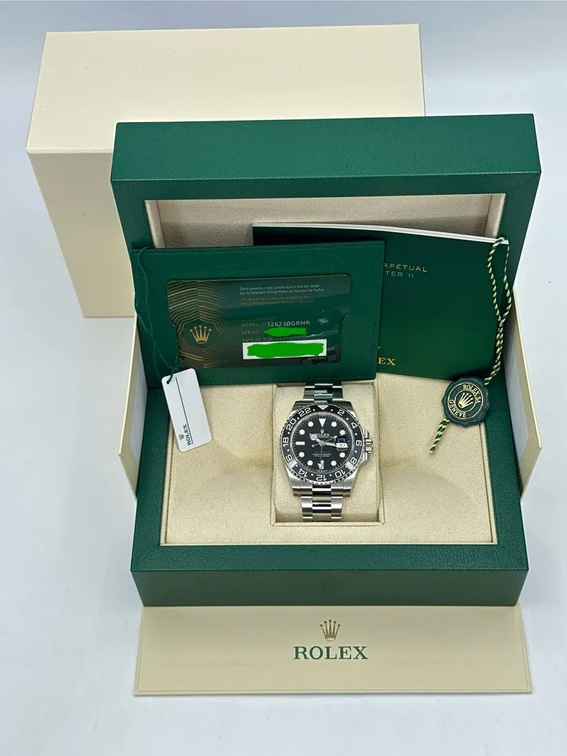 Rolex GMT-Master II Watch 40mm 126710GRNR-0004