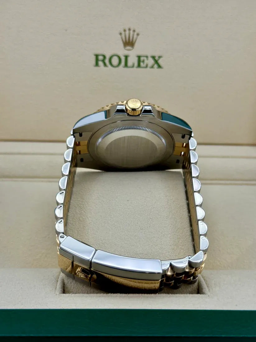 Rolex GMT-Master II Watch 40mm 126713GRNR