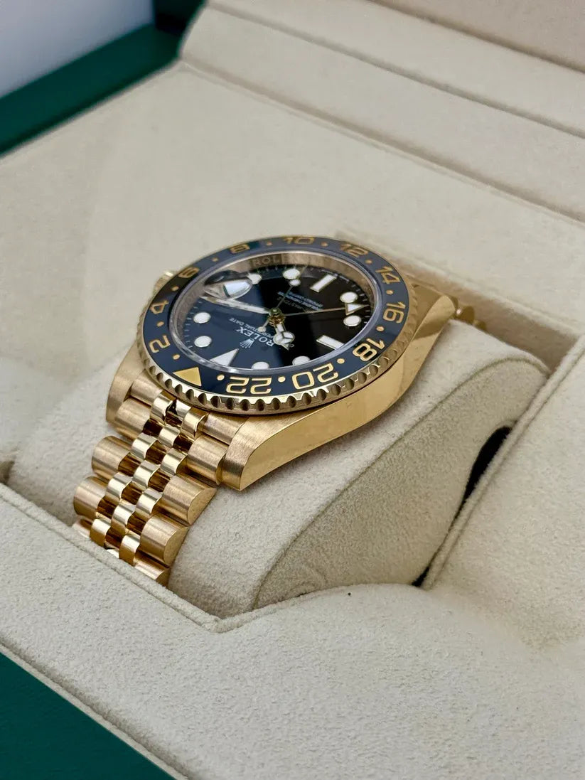 Rolex GMT-Master II Watch 40mm 126718grnr-0001