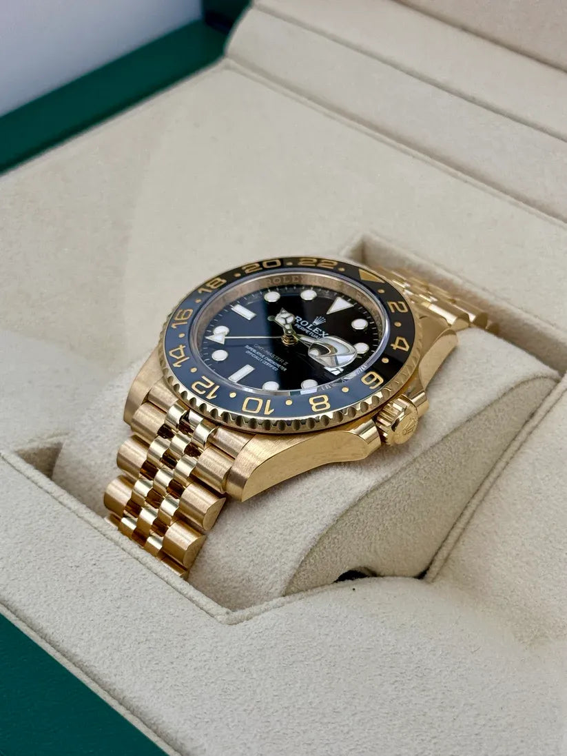 Rolex GMT-Master II Watch 40mm 126718grnr-0001