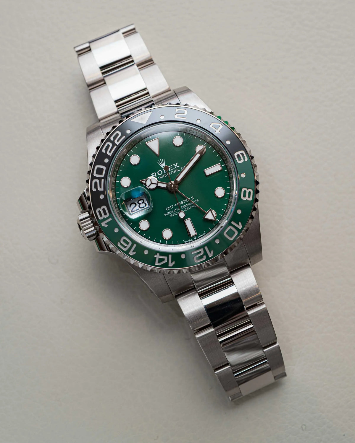 Rolex GMT-Master II Watch 40mm 126729VTNR-0001