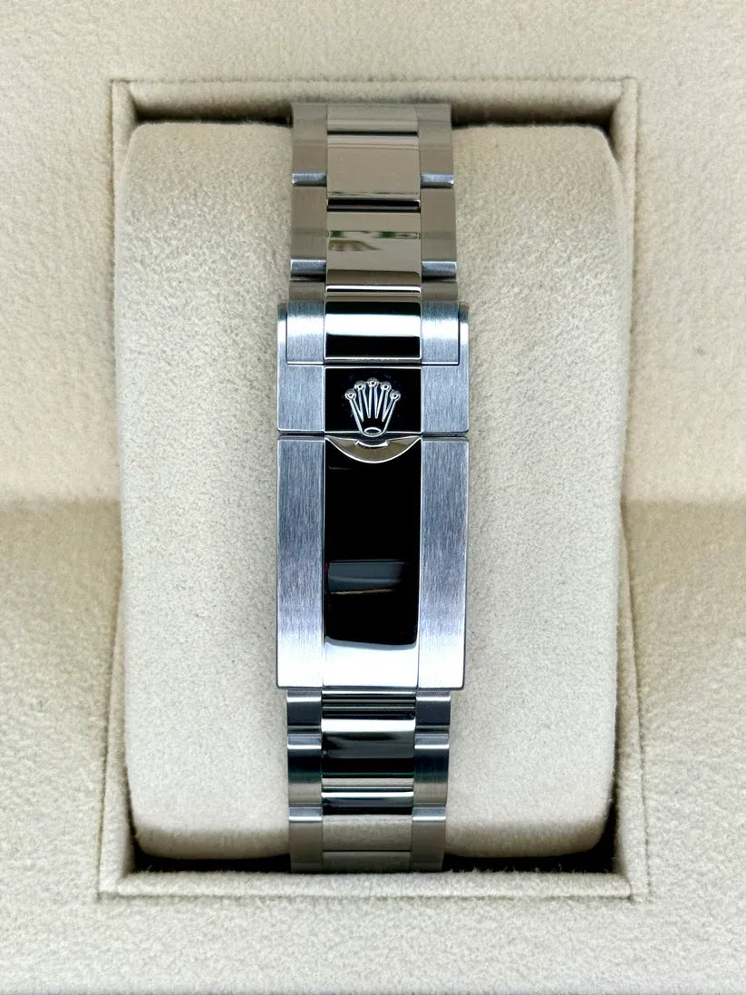 Rolex GMT-Master II Watch 40mm m126710blnr-0003