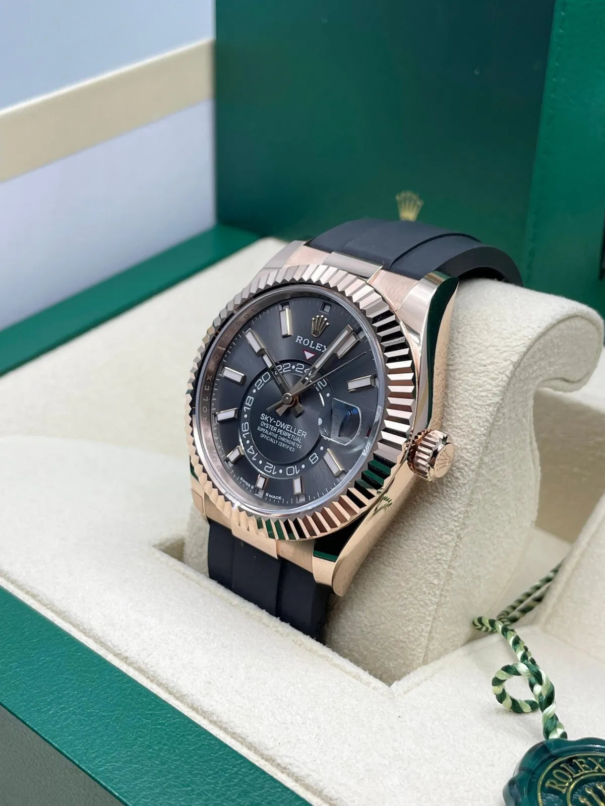 Rolex Sky-Dweller Watch 42mm 336235