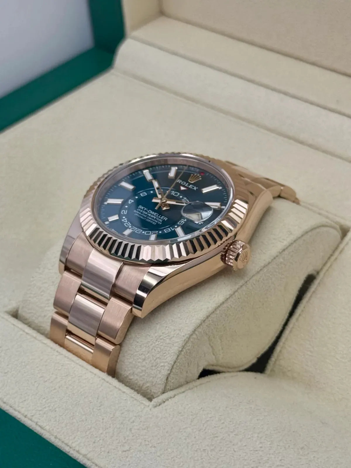 Rolex Sky-Dweller Watch 42mm 336935-0001