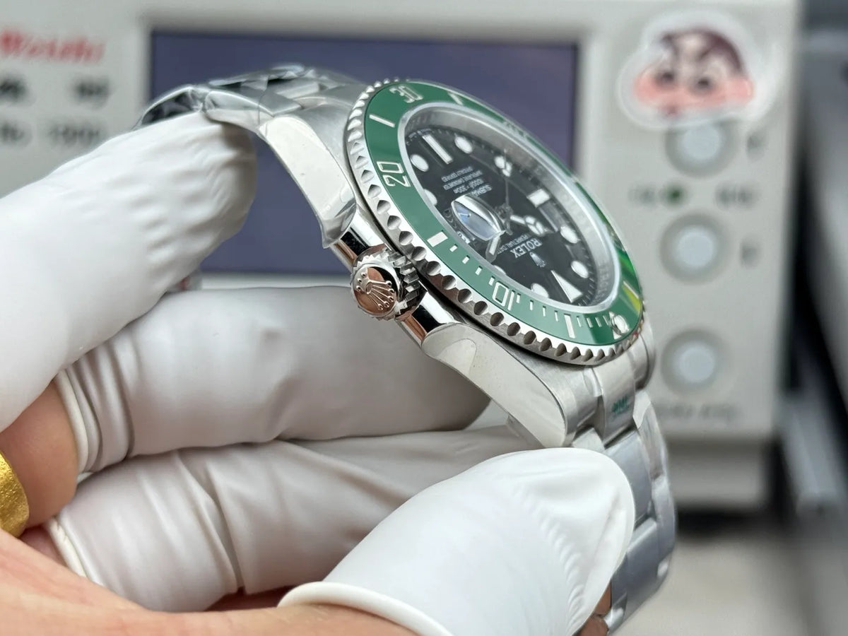 Rolex Submariner Date Watch 40mm 126610LV