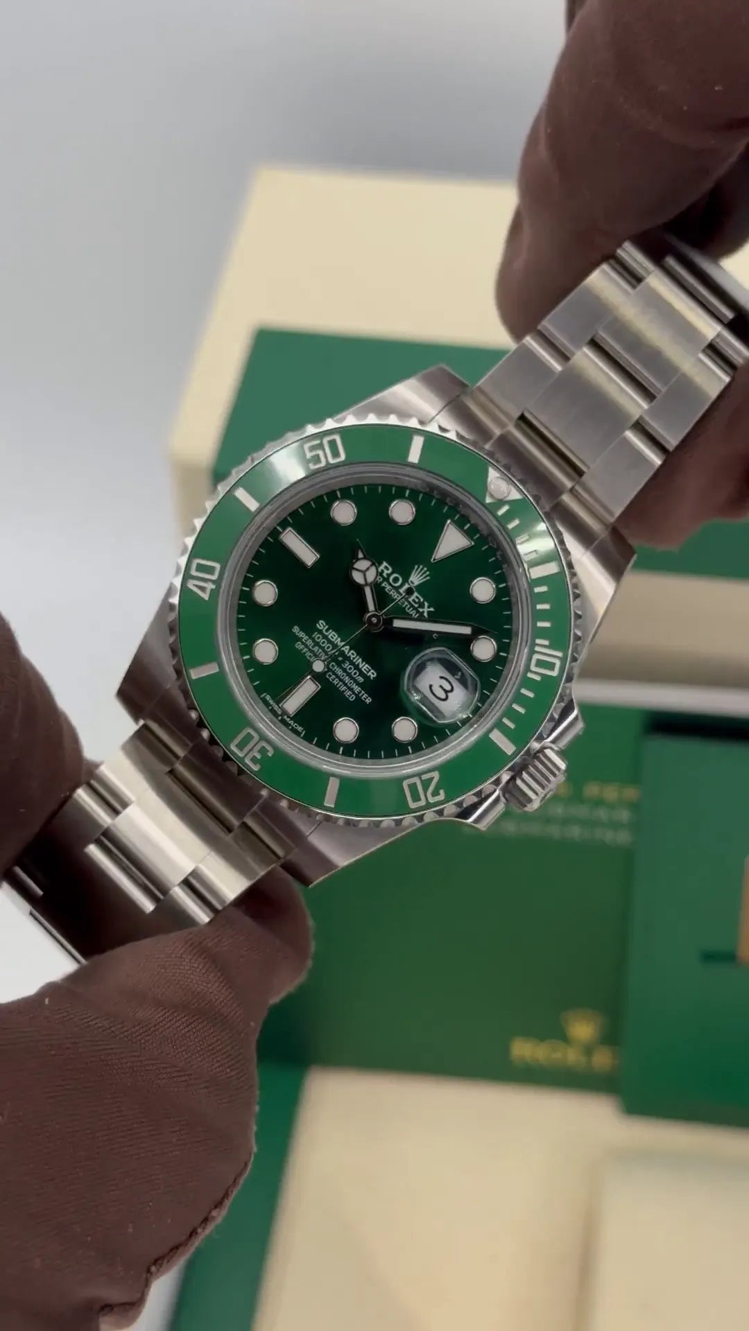 Rolex Submariner Watch 40mm 116610LV