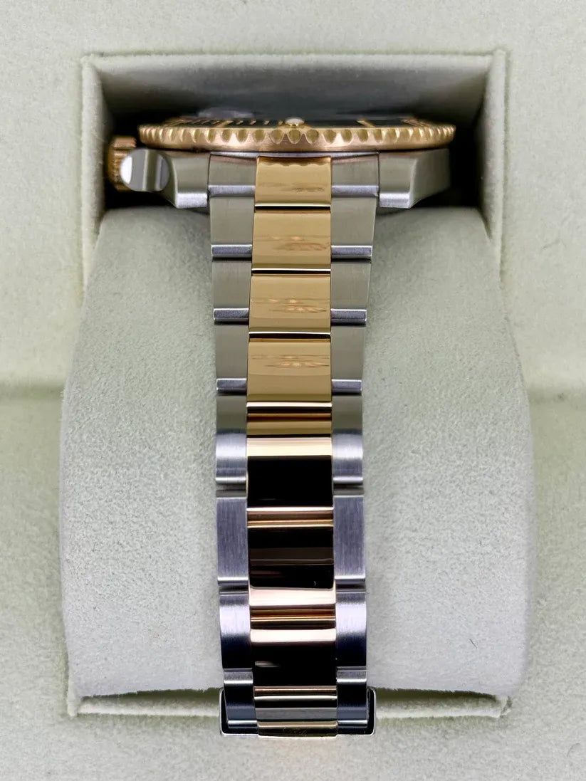 Rolex Submariner Watch 40mm 116613LN