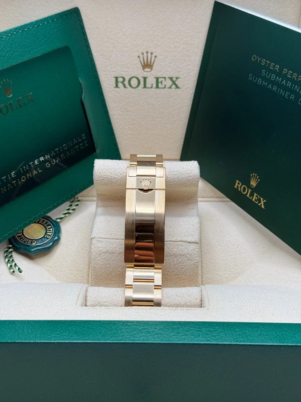 Rolex Submariner Watch 40mm 116618LB