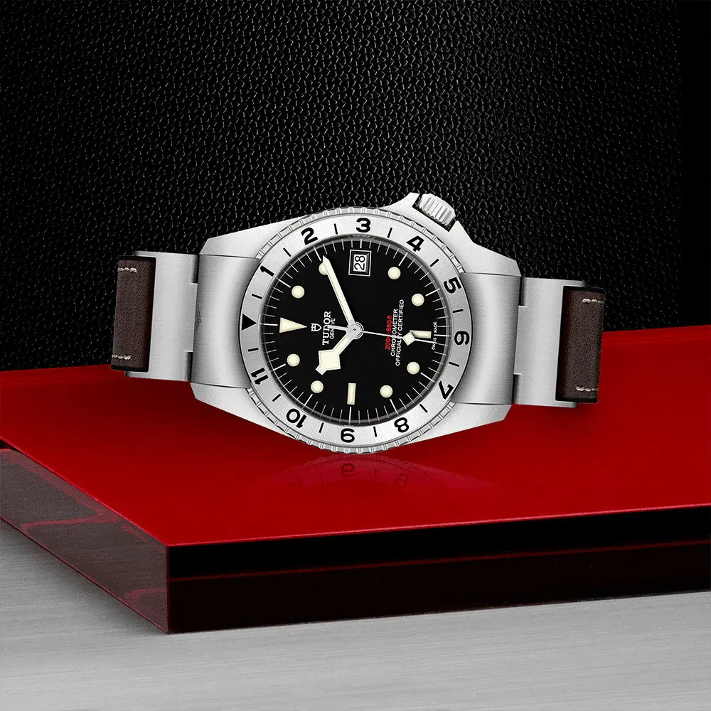 Tudor Black Bay P01 Watch 42mm M70150-0001